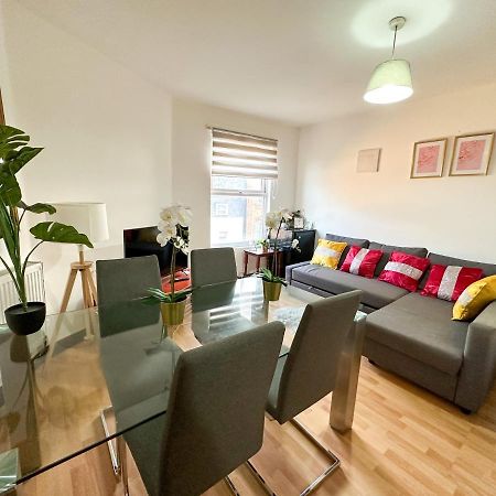 210 Coldharbour Lane Apartment London Bagian luar foto
