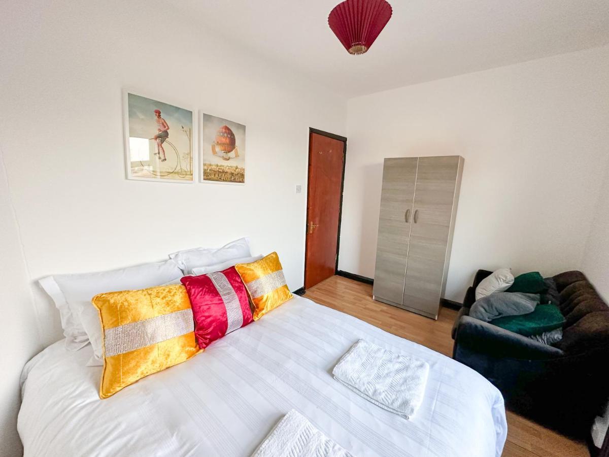 210 Coldharbour Lane Apartment London Bagian luar foto