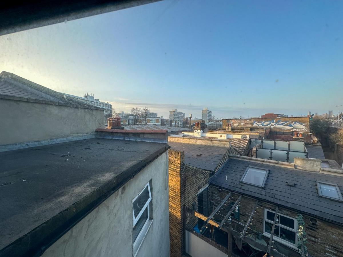 210 Coldharbour Lane Apartment London Bagian luar foto